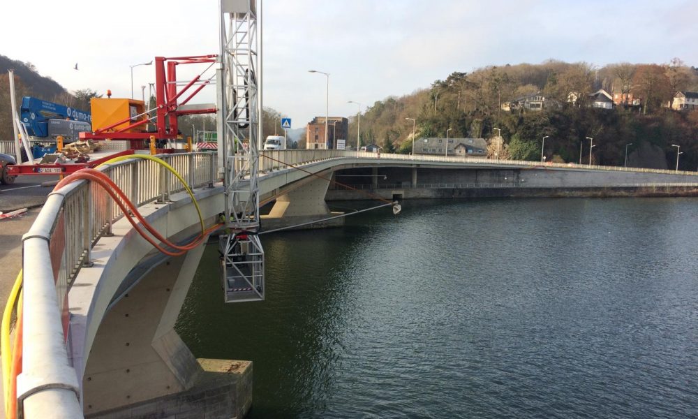 Travaux sous pont